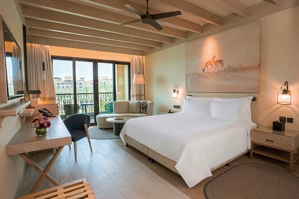 Saadiyat Rotana Resort & Villas - Wohnbeispiel Guest Room with Balcony (Zimmercodierung DB1)