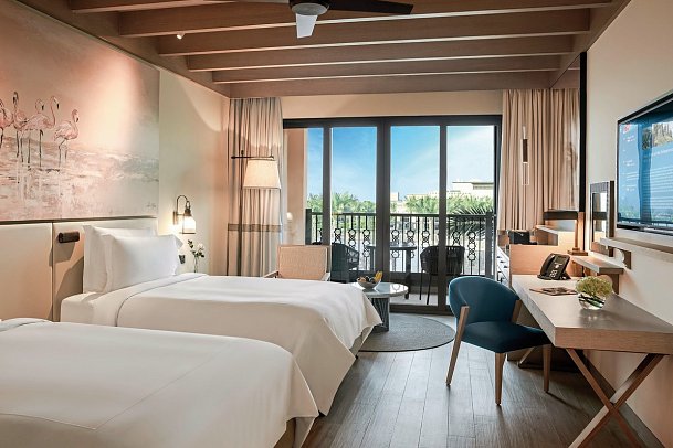 Saadiyat Rotana Resort & Villas - Wohnbeispiel Guest Room with Balcony (Zimmercodierung DB1)