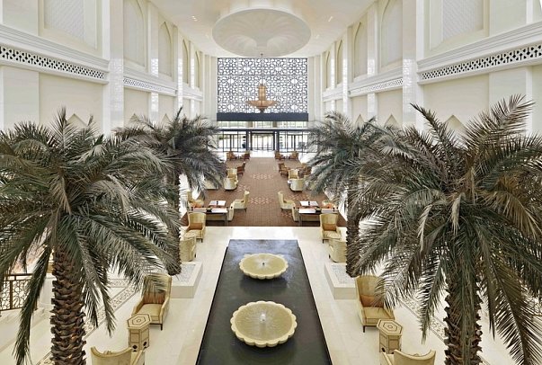 Bab Al Qasr, a Beach Resort & Spa by Millennium - Lobby