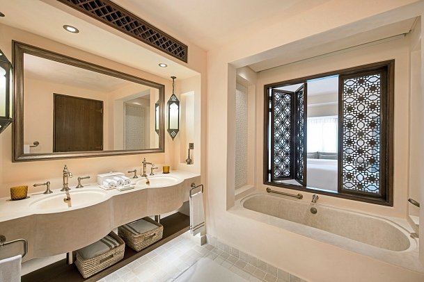 Al Wathba, a Luxury Collection Desert Resort & Spa, Abu Dhabi - Beispiel Bad