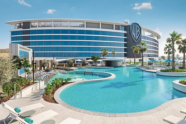 THE WB™ ABU DHABI, CURIO COLLECTION BY HILTON™