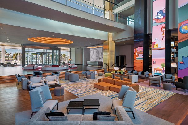 THE WB™ ABU DHABI, CURIO COLLECTION BY HILTON™