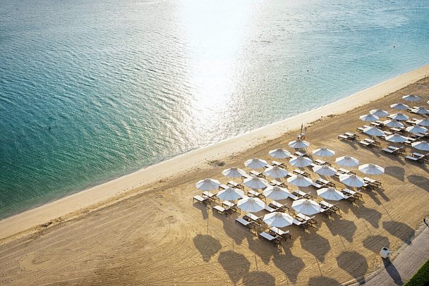 The Ritz-Carlton Abu Dhabi, Grand Canal