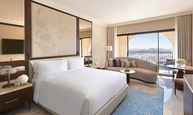 The Ritz-Carlton Abu Dhabi, Grand Canal - Wohnbeispiel Deluxe Room (Zimmercodierungen UD1 & UL1)
