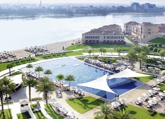 The Ritz-Carlton Abu Dhabi, Grand Canal