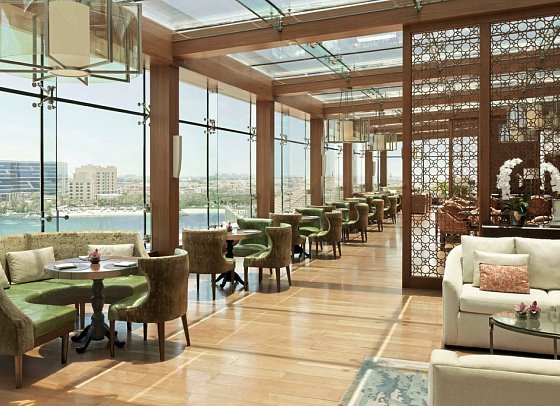 The Ritz-Carlton Abu Dhabi, Grand Canal