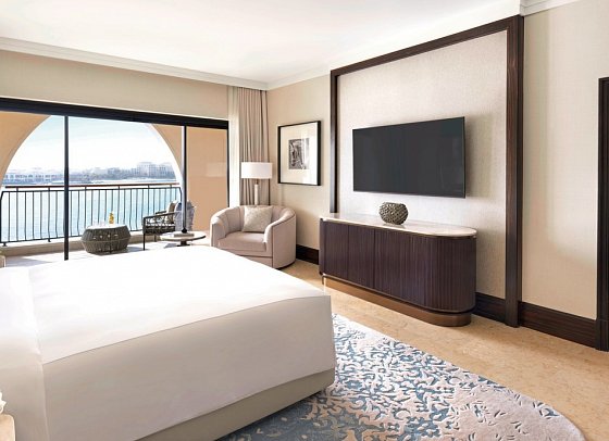 The Ritz-Carlton Abu Dhabi, Grand Canal - Wohnbeispiel Executive Suite (Zimmercodierungen WT1 & WL1)