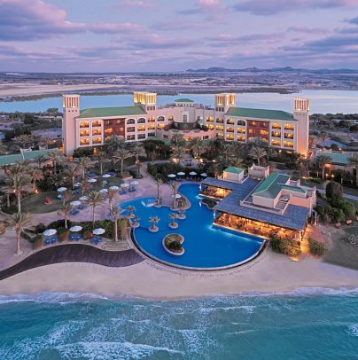 Anantara Desert Islands Resort & Spa