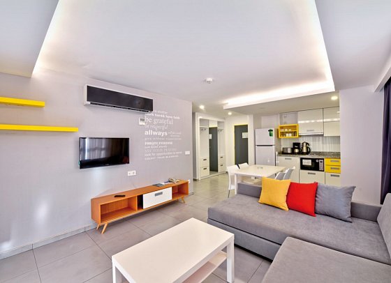 Green Garden Suites