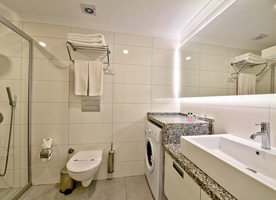 Green Garden Suites