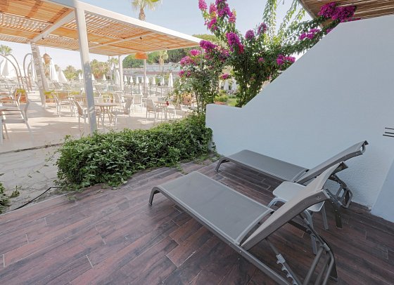 Flora Garden Beach - Wohnbeispiel Senior Suite (Zimmercodierung WB2)