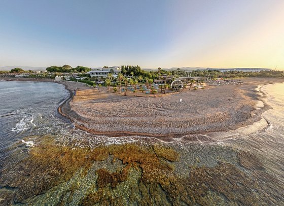Flora Garden Beach