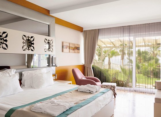 Flora Garden Beach - Wohnbeispiel Doppelzimmer Superior Meerblick (Zimmercodierung DSM)