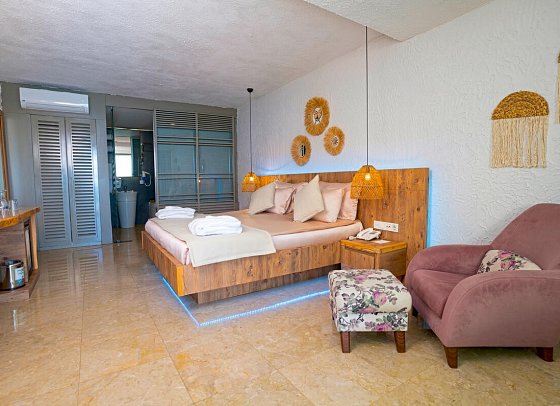 Flora Garden Beach - Wohnbeispiel Doppelzimmer Romantic mit Privatpool (Zimmercodierung DB3)