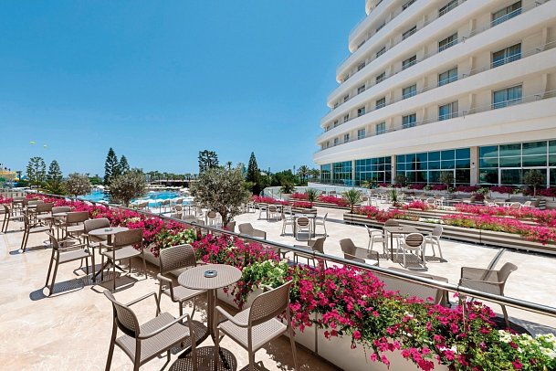 Miracle Resort