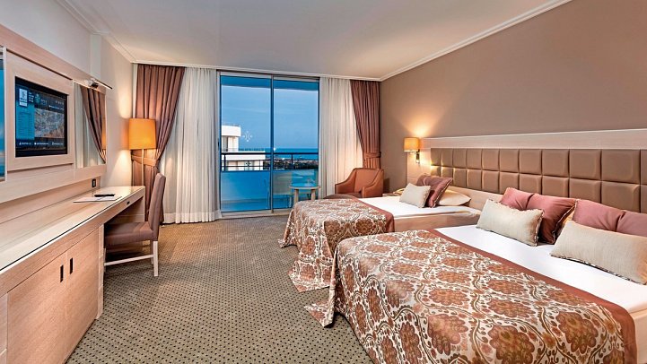 Miracle Resort - Wohnbeispiel Doppelzimmer seitl. Meerblick (Zimmercodierungen DBN & DCN)