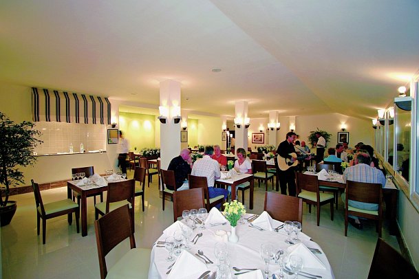 Febeach Hotel