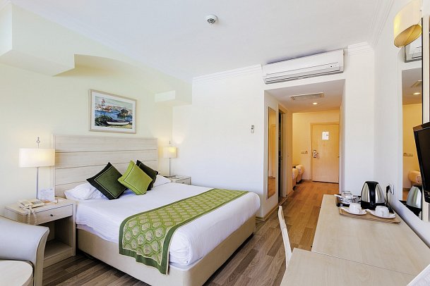 Febeach Hotel - Wohnbeispiel Doppelzimmer Large (Zimmercodierungen DBL & DBG)