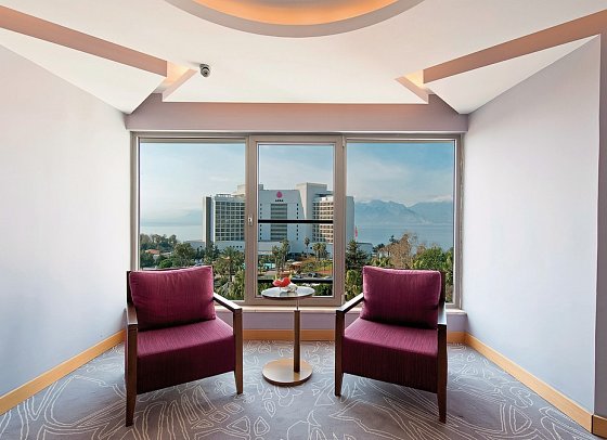 Akra V - Wohnbeispiel Suite Casual Meerblick (Zimmercodierung WBM)