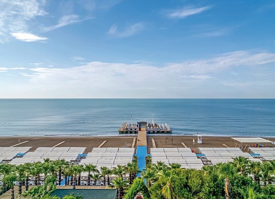 Delphin Palace