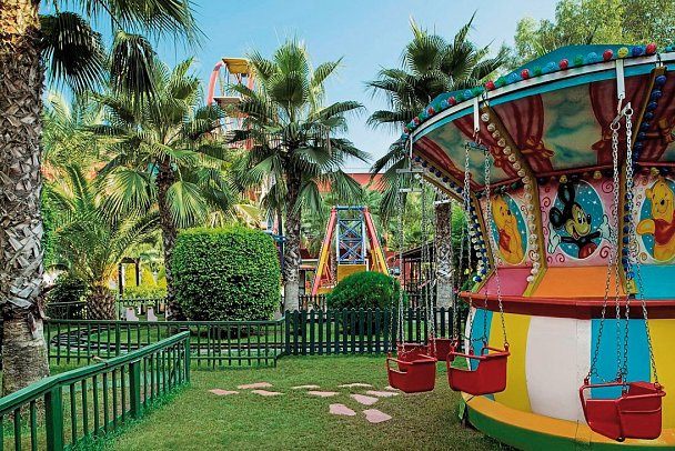 Delphin Palace