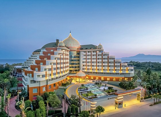 Delphin Palace
