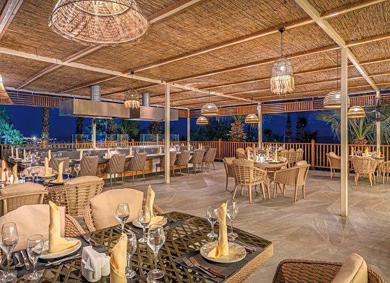 Delphin Palace