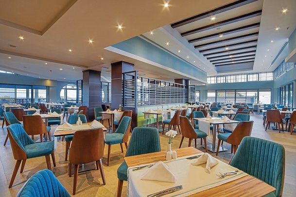 Limak Lara De Luxe Resort