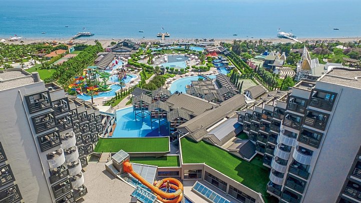 Limak Lara De Luxe Resort