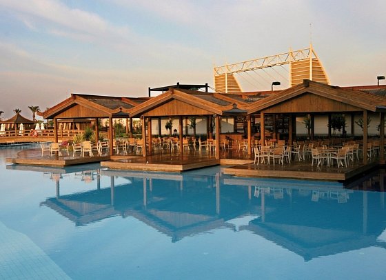 Limak Lara De Luxe Resort
