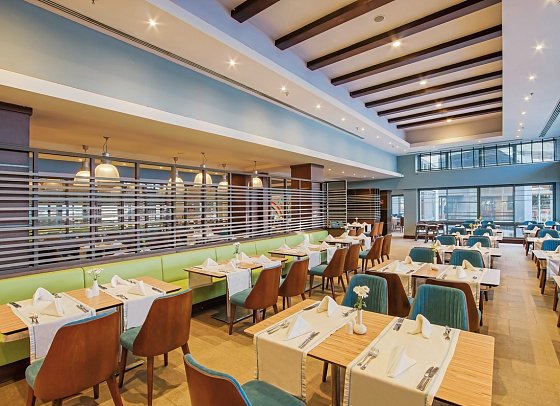 Limak Lara De Luxe Resort