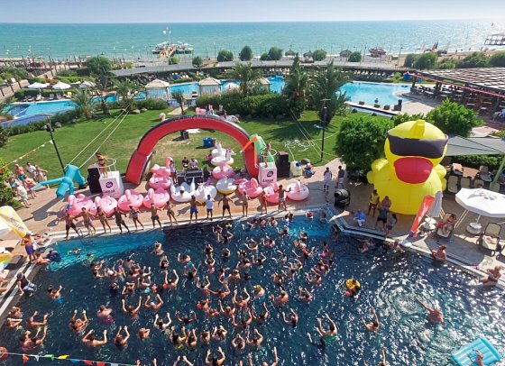 Limak Lara De Luxe Resort
