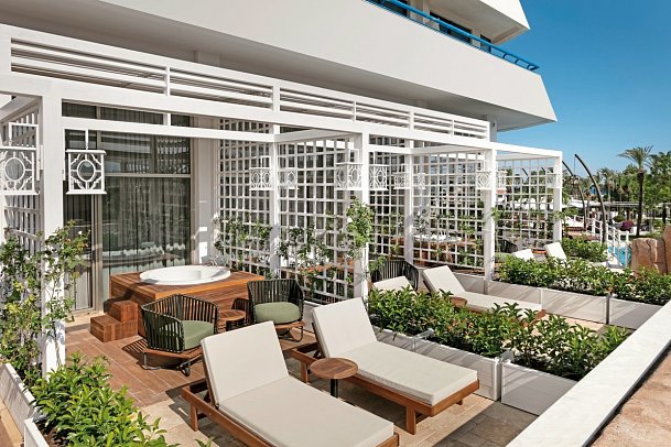 Titanic Deluxe Lara - Wohnbeispiel Maisonette (Zimmercodierung MBG)