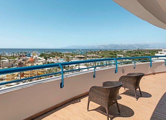 Titanic Deluxe Lara - Beispiel Balkon Juniorsuite (Zimmercodierung JBC)
