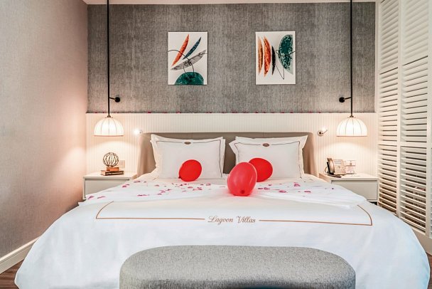 Royal Wings Hotel - Wohnbeispiel Honeymoon Lagoon Suite (Zimmercodierung UHQ)