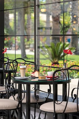 Sherwood Exclusive Lara