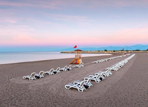 Trendy Perge Resort & Suites
