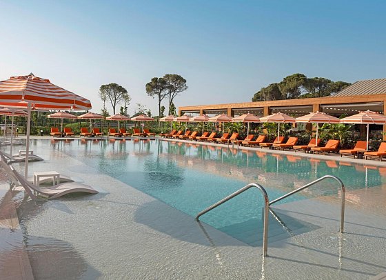 Trendy Perge Resort & Suites