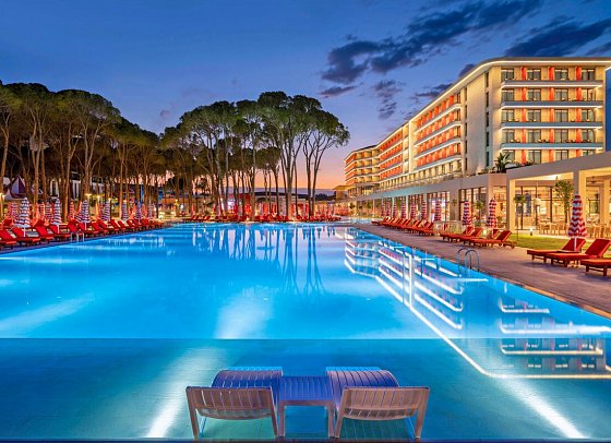 Trendy Perge Resort & Suites