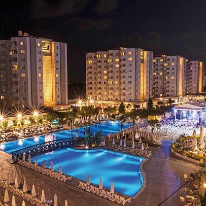 Grand Park Lara