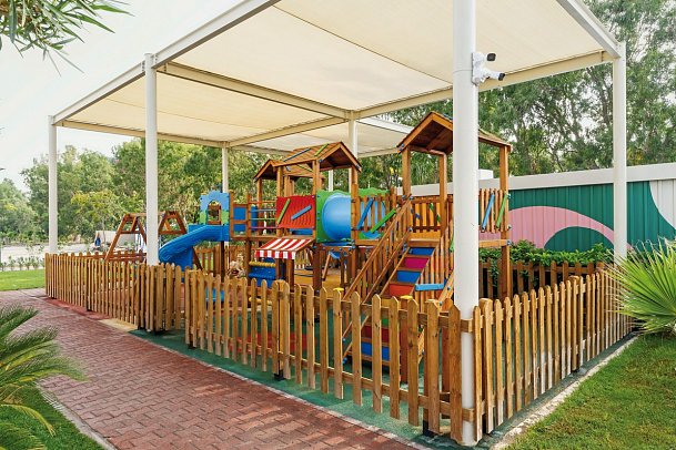 Grand Park Lara