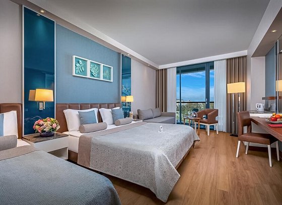 Baia Lara - Wohnbeispiel Vierbettzimmer Landblick (Zimmercodierung D1L)