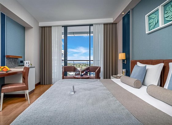 Baia Lara - Wohnbeispiel Doppelzimmer Meerblick (Zimmercodierungen DBM & DCM)