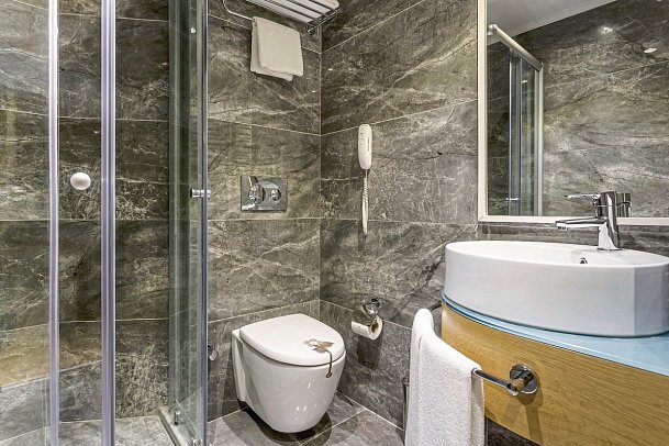 Aska Lara Resort & Spa - Beispiel Bad River Doppelzimmer (Zimmercodierung DBV)