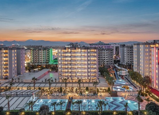 Ramada Resort Lara