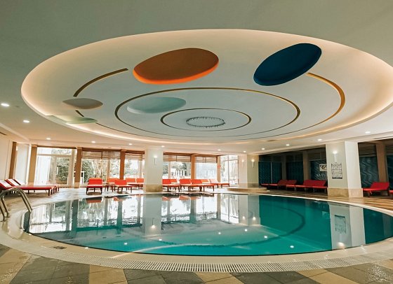 Saturn Palace