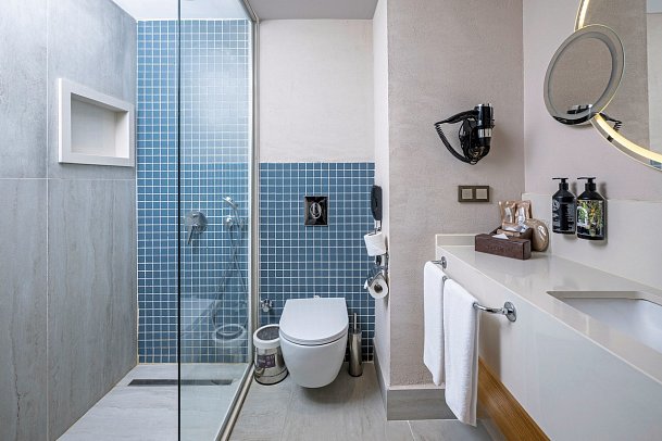 Ducale Lara - Beispiel Bad Doppelzimmer (Zimmercodierungen DDG & D1Q)