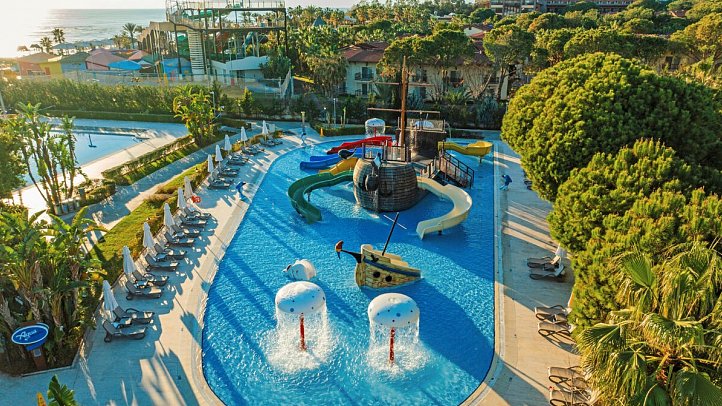 Bellis Deluxe Hotel