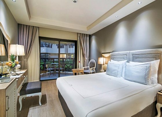 Bellis Deluxe Hotel - Wohnbeispiel Doppelzimmer Camelia Garten (Zimmercodierung D2G)