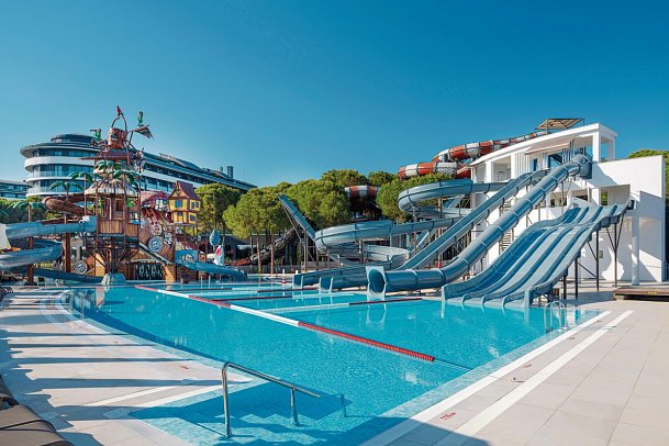 Voyage Belek Golf & Spa